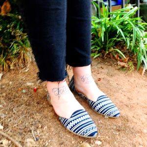 🆕🖤JUSTFAB Baldeep Navy & White Flats